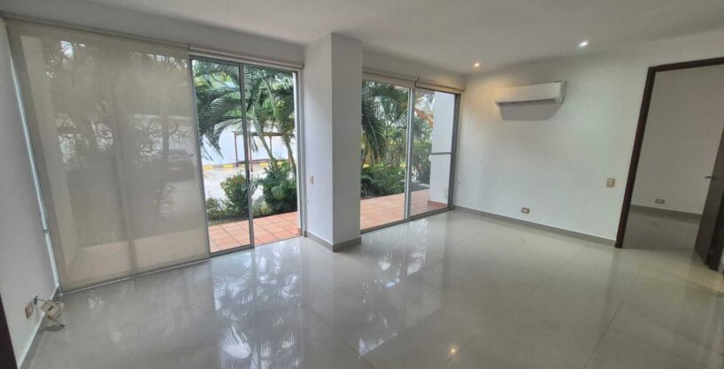 PUERTA DE LAS AMÉRICAS JARDÍN PRIVADO