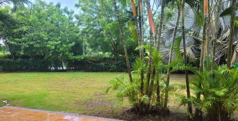 LAGUNA CLUB JARDÍN PRIVADO